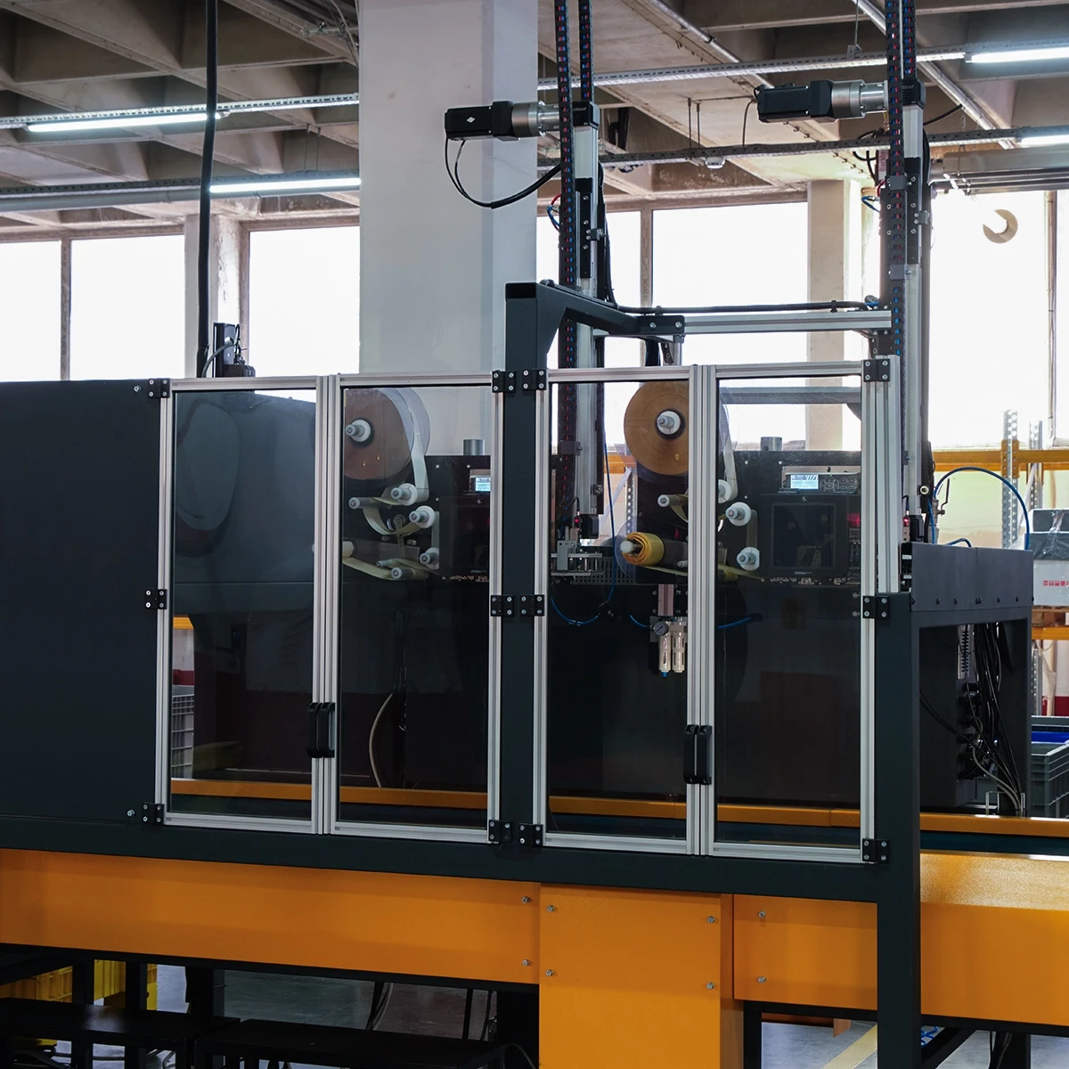 BeeVision 400 Otomatik Etiket Uygulayıcı